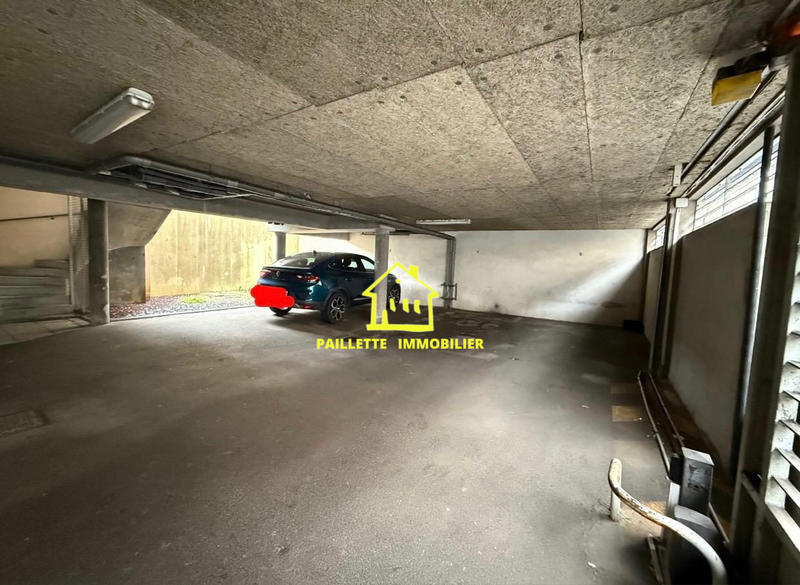 Parking / Garage - 12 m²