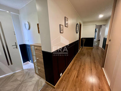 Appartement - 95 m² - 2 pièces