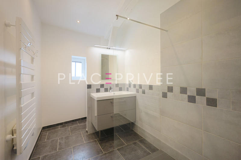 Appartement - 151 m² - 7 pièces