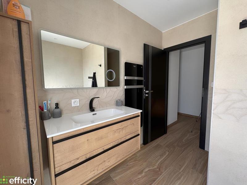 Villa - 164 m² - 5 pièces