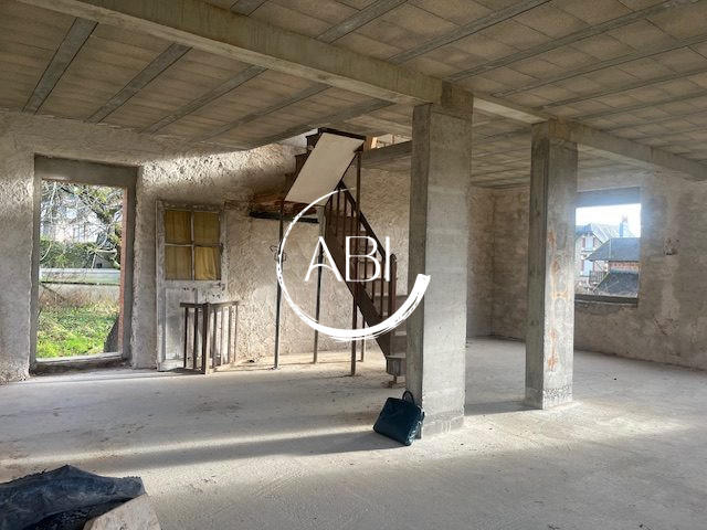 Maison ancienne - 130 m² - 4 pièces