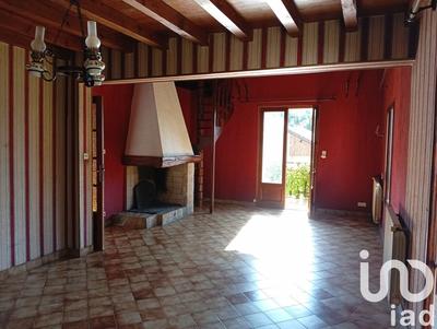 Maison - 81 m² - 5 pièces