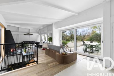 Maison de maîtres - 215 m² - 7 pièces