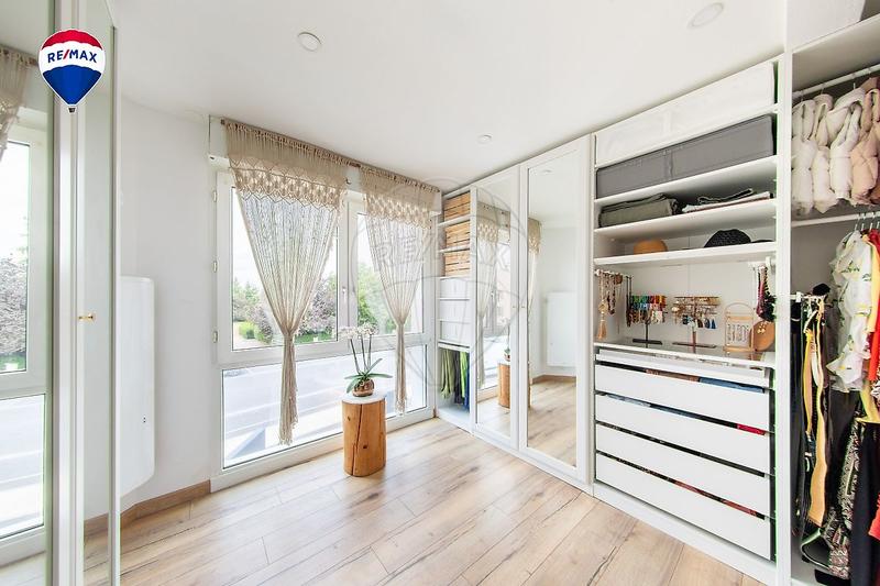 Appartement - 107 m² - 5 pièces