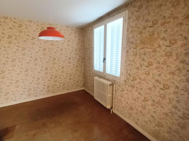 Maison - 95 m² - 5 pièces