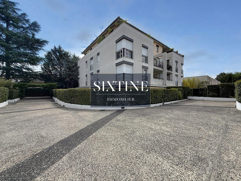 Appartement - 106 m² - 4 pièces