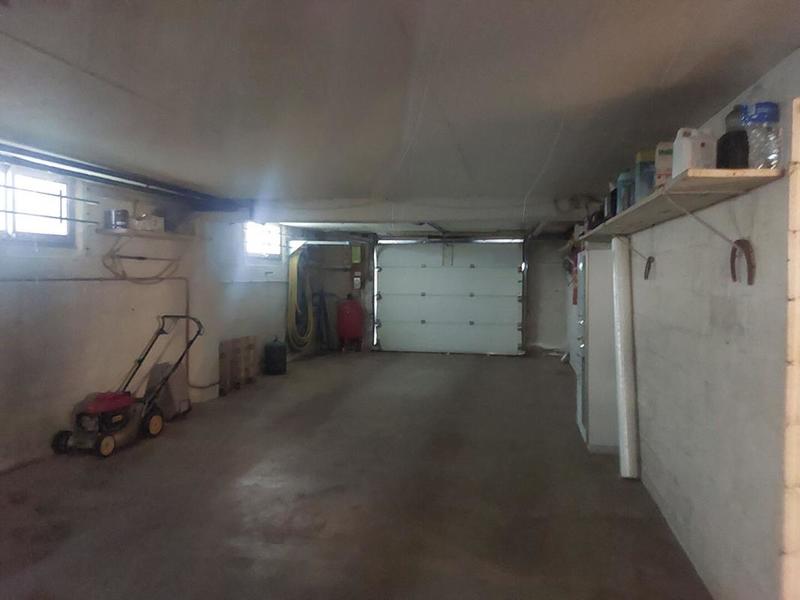 Maison - 200 m² - 8 pièces