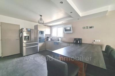 Maison - 123 m² - 6 pièces