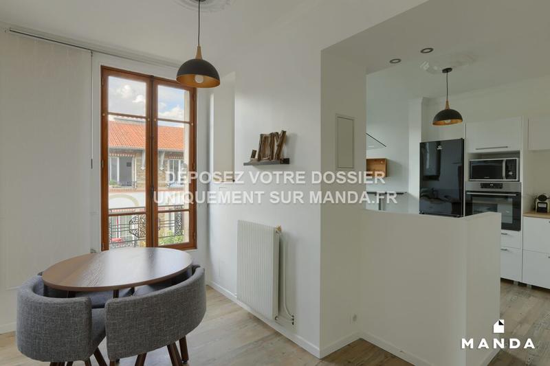 Chambre - 12 m² - 5 pièces