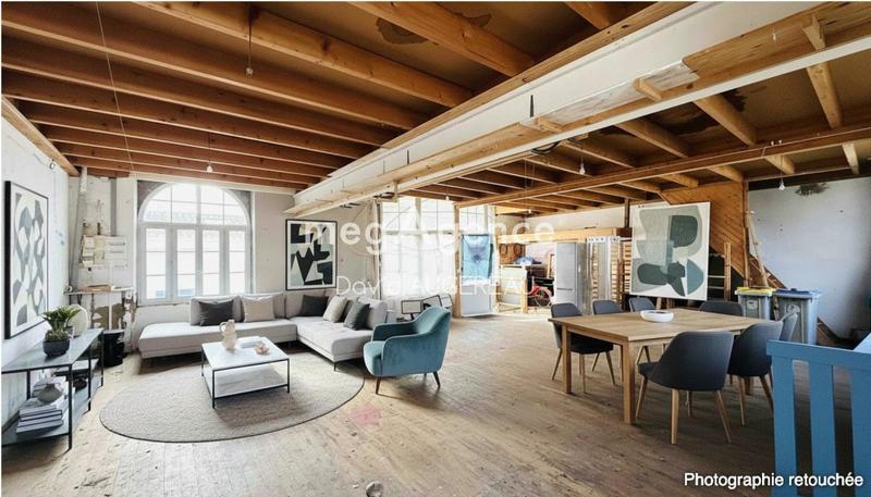 Maison - 205 m² - 6 pièces