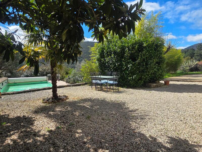 Mas - 141 m² - 6 pièces