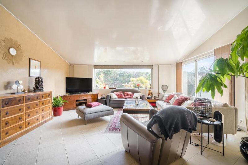 Maison - 197 m² - 6 pièces