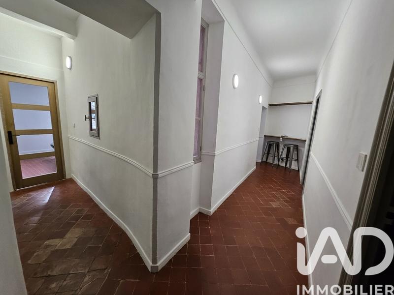 Maison - 250 m² - 8 pièces