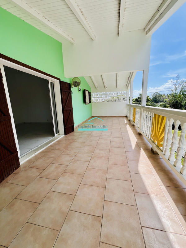 Maison - 182 m² - 8 pièces