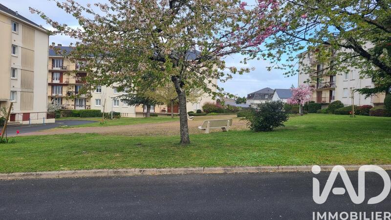 Appartement - 85 m² - 5 pièces