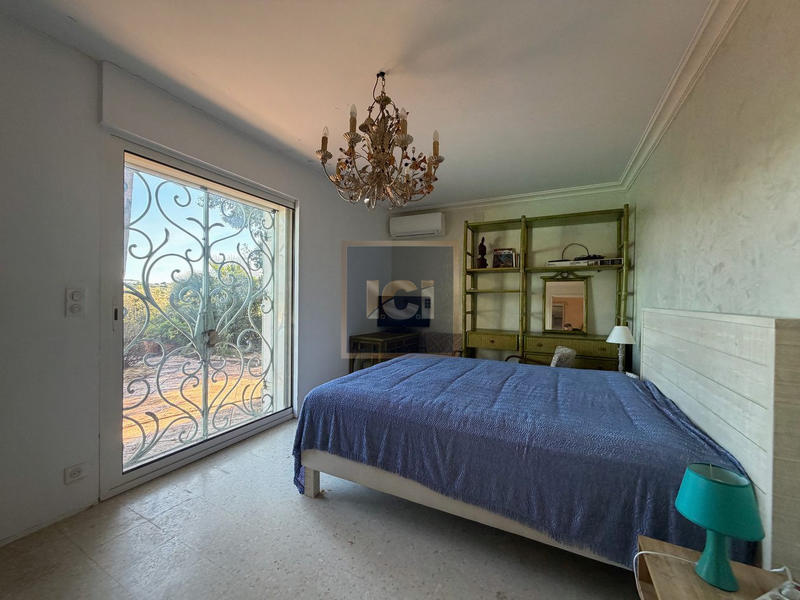 Villa - 172 m² - 5 pièces