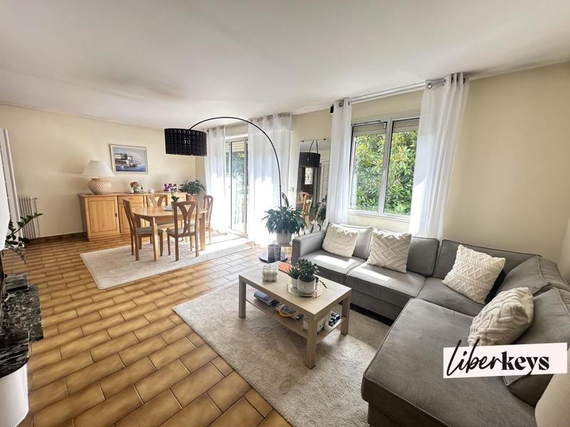 Pavillon - 85 m² - 5 pièces