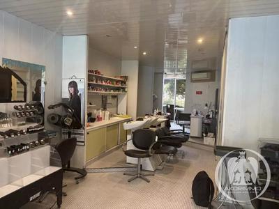 Beauté / Bien-être - 45 m² - 2 pièces