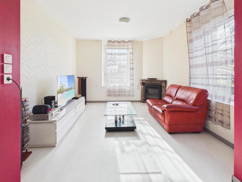 Maison - 186 m² - 7 pièces