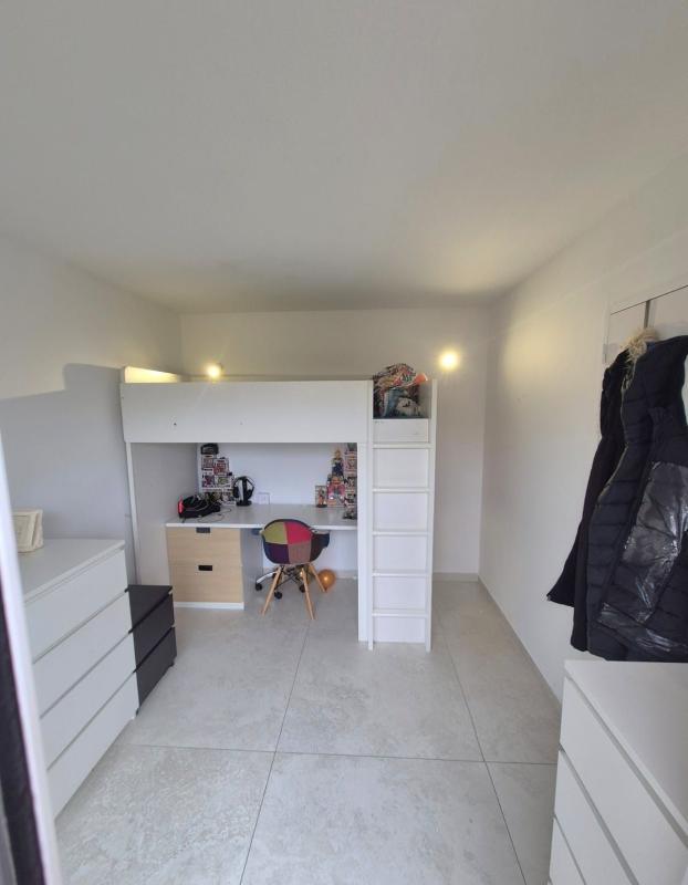 Maison - 111 m² - 6 pièces