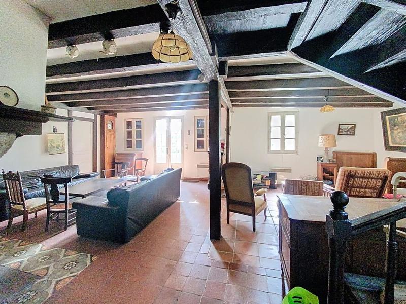 Maison - 206 m² - 8 pièces