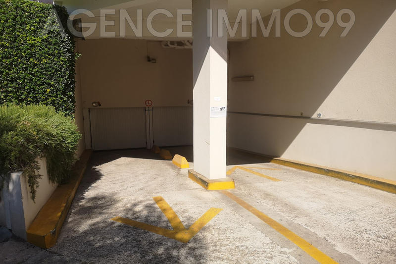 Parking / Garage - 24 m²