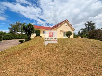 Maison - 155 m² - 7 pièces