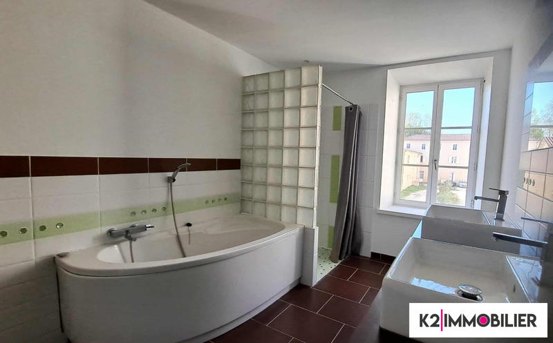 Appartement - 109 m² - 4 pièces