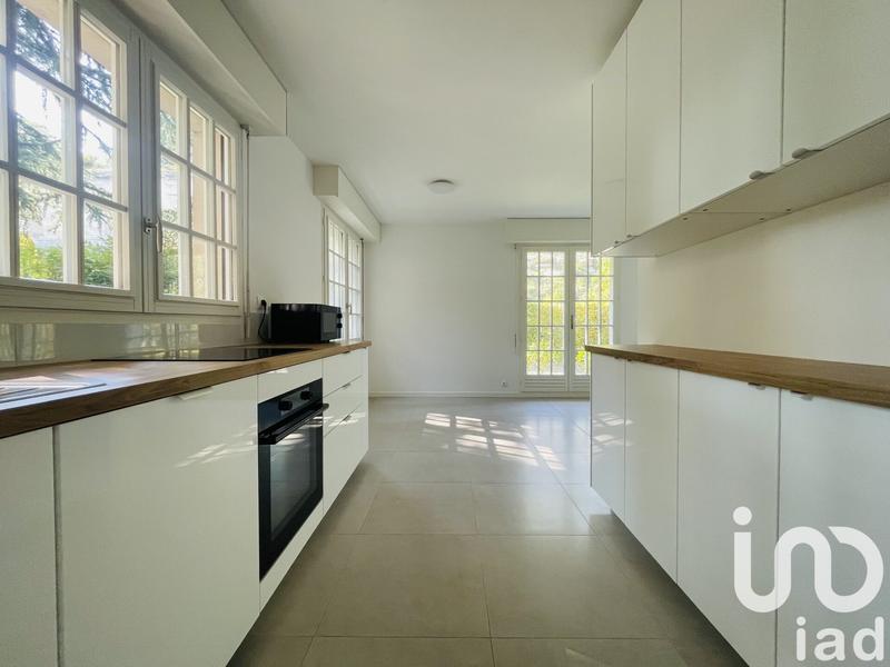 Appartement - 90 m² - 4 pièces