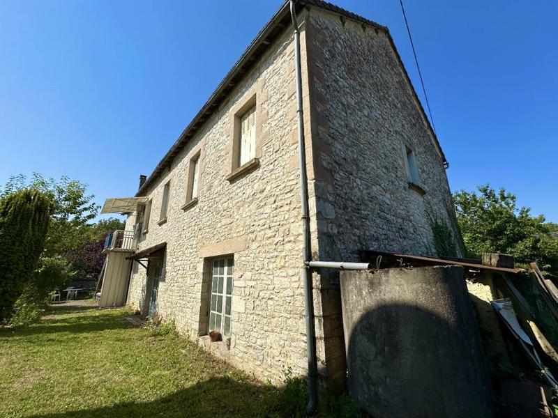 Maison - 224 m² - 13 pièces