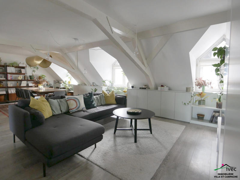 Appartement - 87 m² - 4 pièces