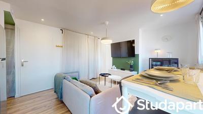 Chambre - 11 m² - 1 pièce