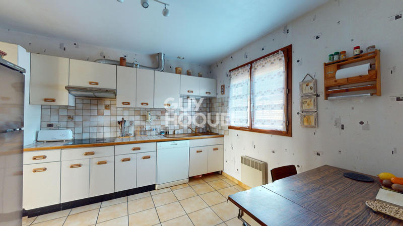 Maison - 137 m² - 6 pièces