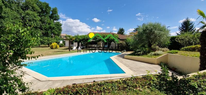 Maison - 160 m² - 7 pièces