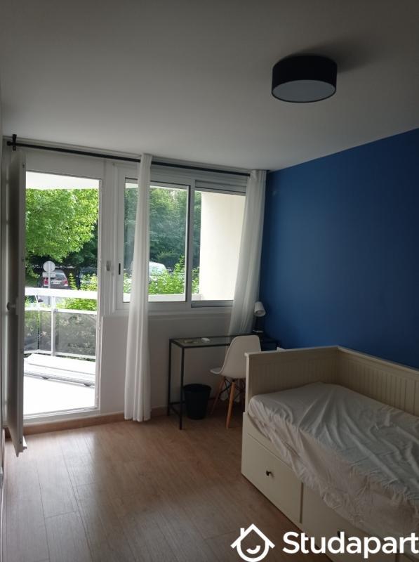 Chambre - 9 m² - 1 pièce