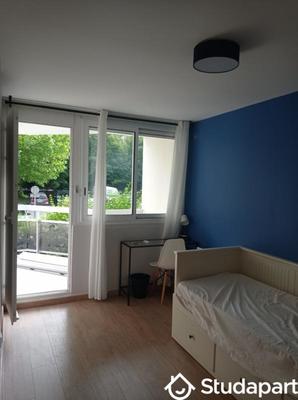 Chambre - 9 m² - 1 pièce