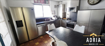 Maison - 195 m² - 9 pièces