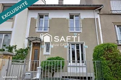 Maison - 122 m² - 5 pièces