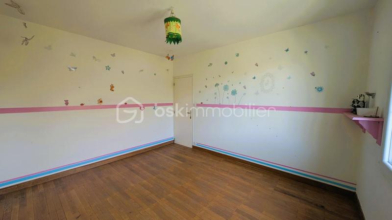 Pavillon - 140 m² - 5 pièces