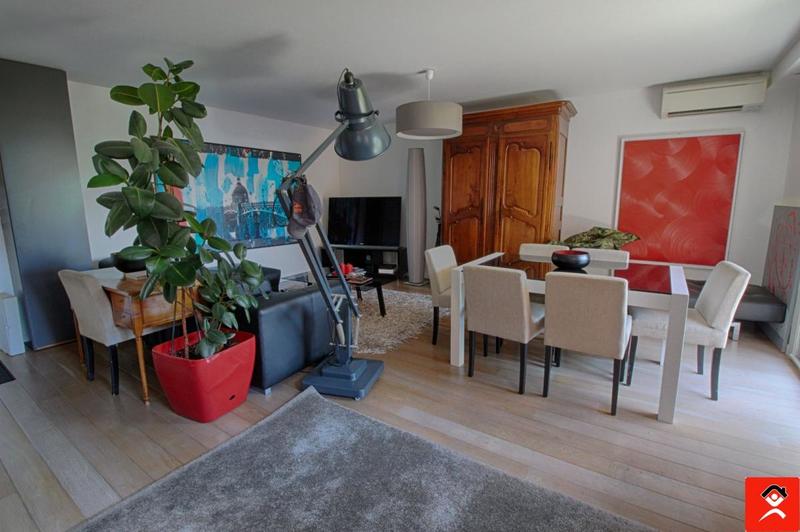 Appartement ancien - 65 m² - 2 pièces