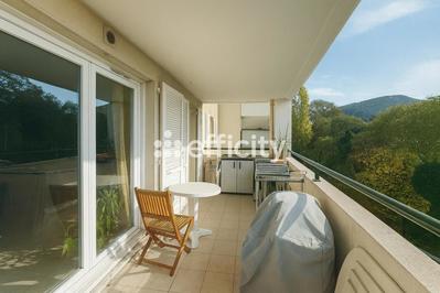 Appartement - 86 m² - 4 pièces