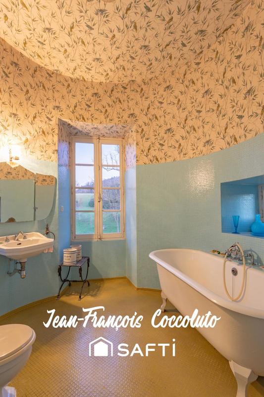 Château - 493 m² - 12 pièces