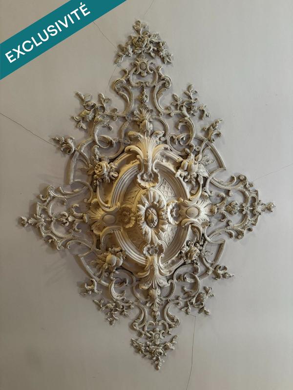 Maison - 200 m² - 12 pièces