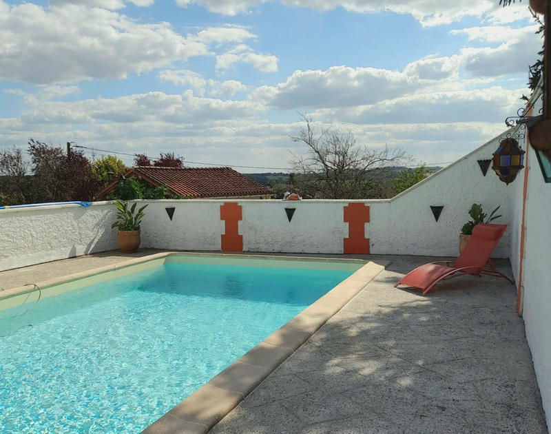 Maison ancienne - 435 m² - 17 pièces