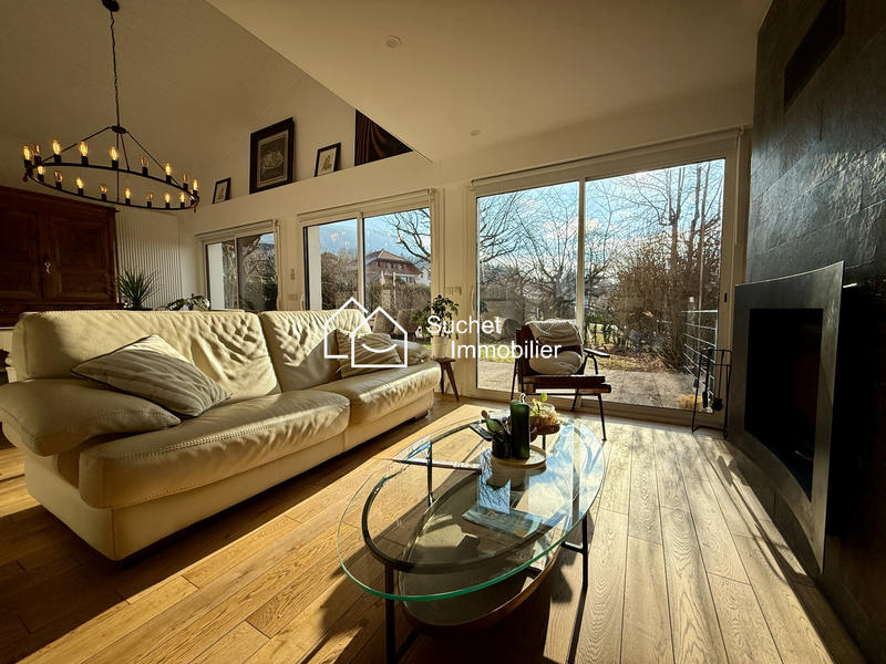 Maison - 189 m² - 6 pièces