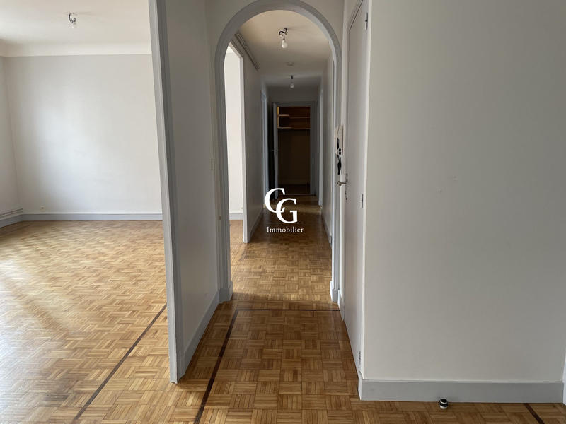 Appartement - 106 m² - 4 pièces