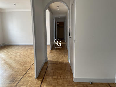 Appartement - 106 m² - 4 pièces