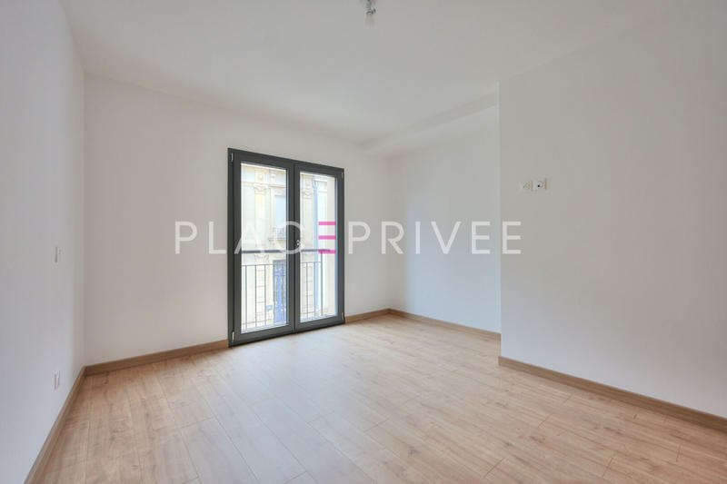 Appartement - 82 m² - 3 pièces