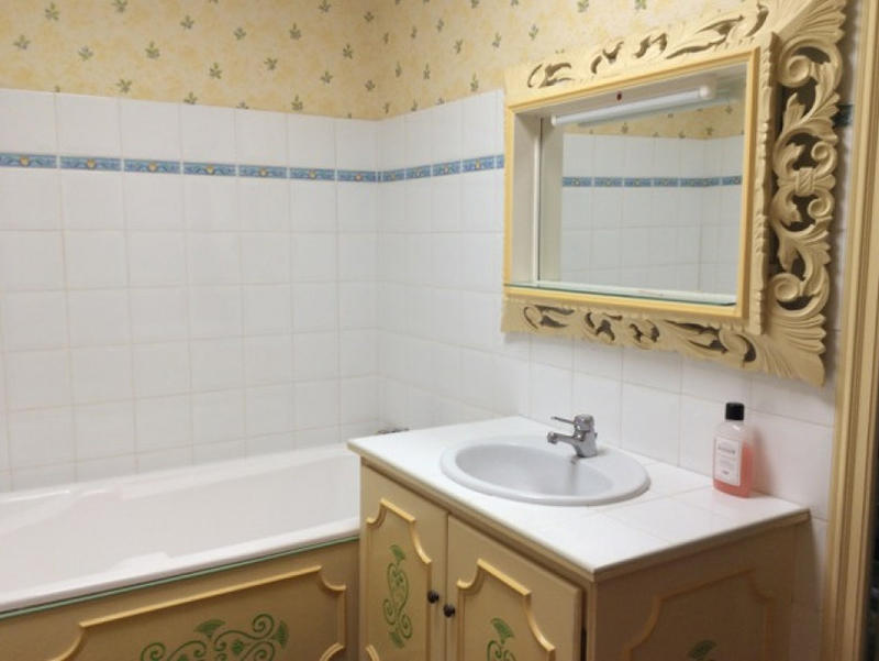 Maison - 234 m² - 8 pièces