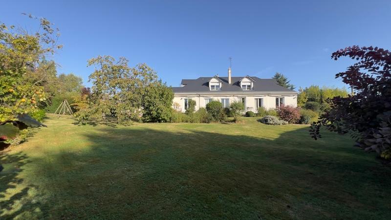 Maison - 300 m² - 10 pièces